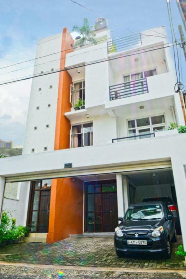 Furnished Apartment At Colombo Suburbs Nawala ラジャジリヤ エクステリア 写真
