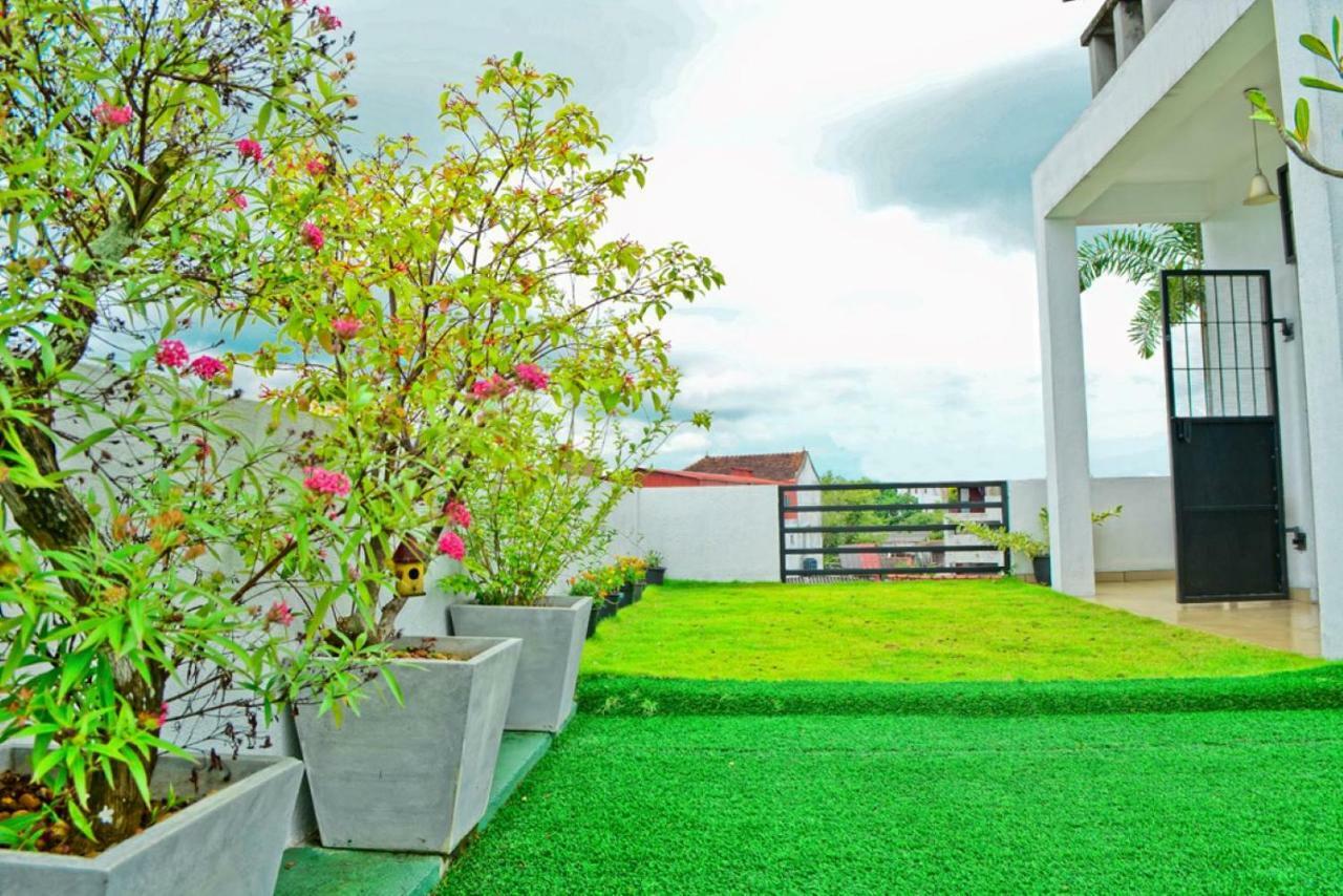 Furnished Apartment At Colombo Suburbs Nawala ラジャジリヤ エクステリア 写真